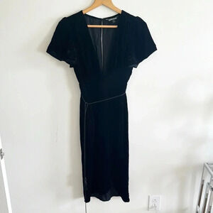 Express black velvet short sleeve midi dress size 4/small